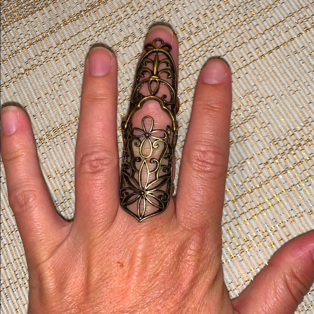 Full finger ring